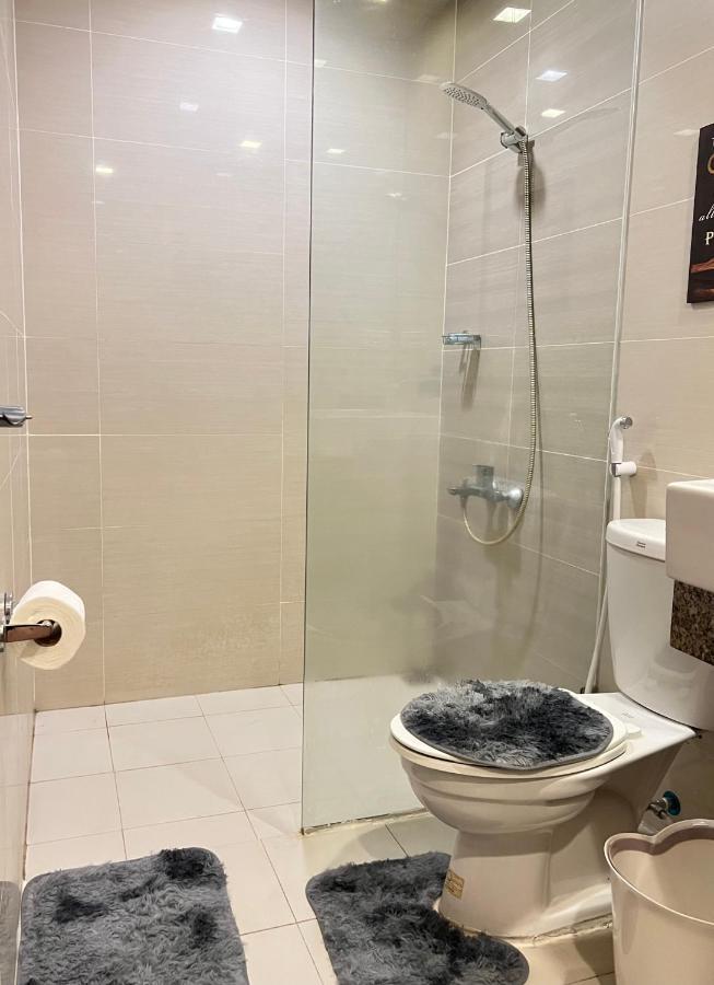 La Palazzo - Across Uptown Mall & Grand Hyatt Bgc Тагуиг Екстериор снимка