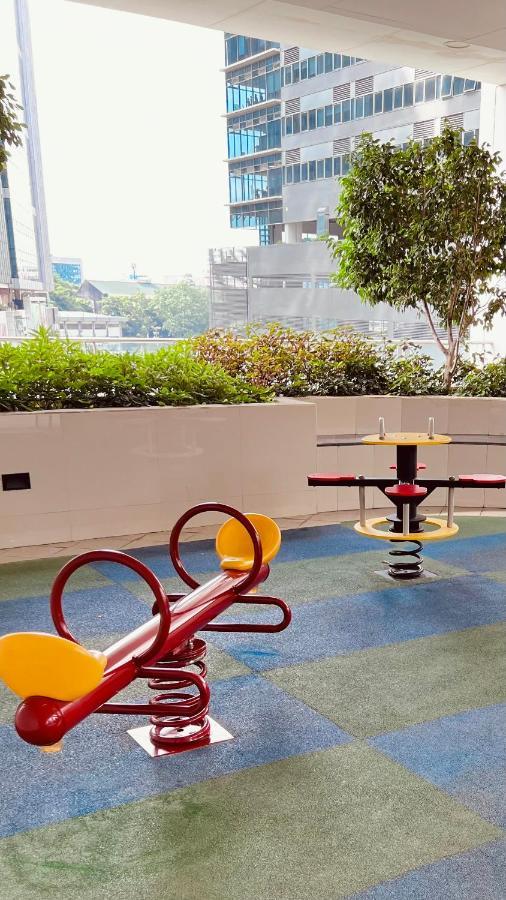 La Palazzo - Across Uptown Mall & Grand Hyatt Bgc Тагуиг Екстериор снимка
