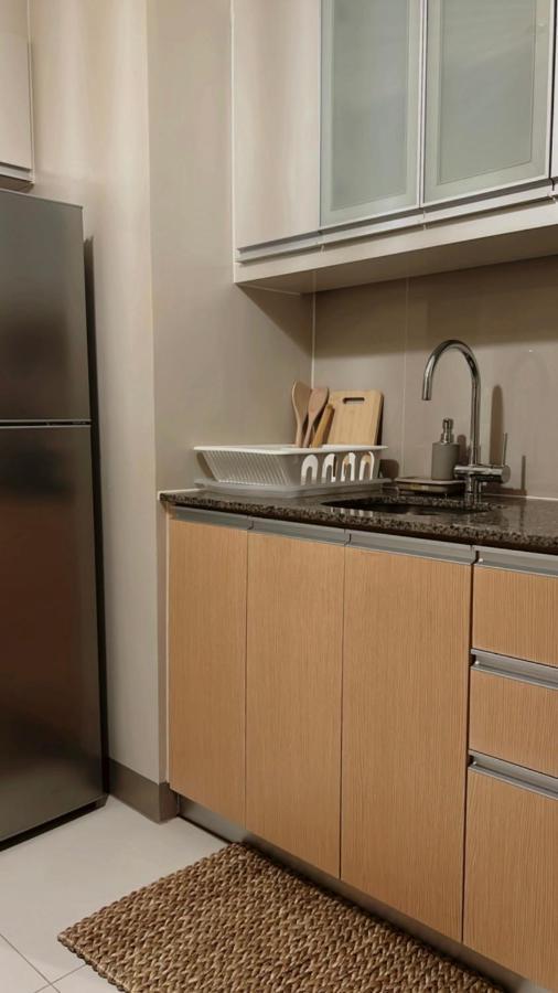 La Palazzo - Across Uptown Mall & Grand Hyatt Bgc Тагуиг Екстериор снимка