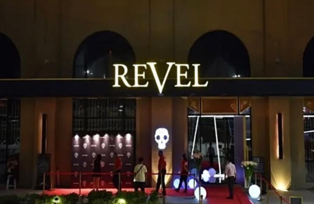 La Palazzo - Across Uptown Mall & Grand Hyatt Bgc Тагуиг Екстериор снимка