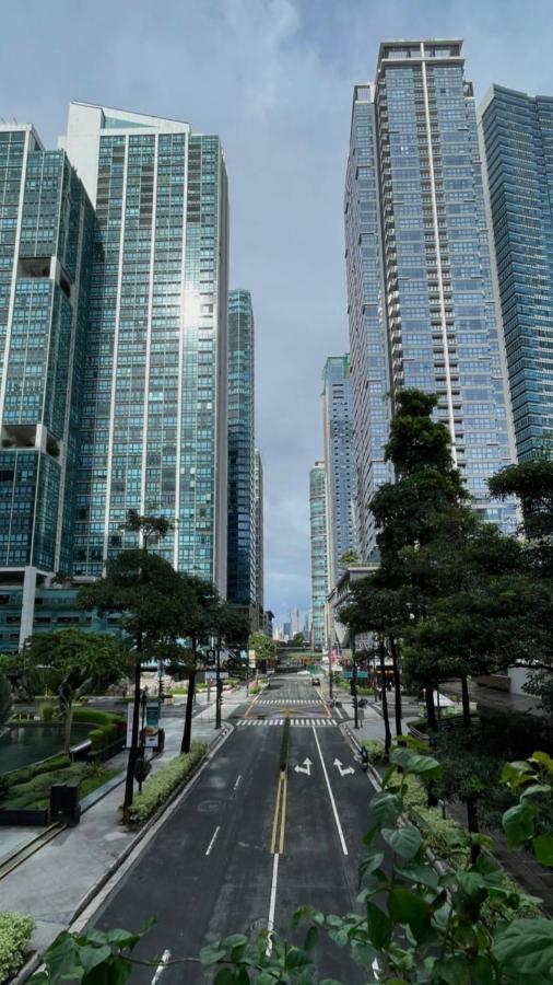 La Palazzo - Across Uptown Mall & Grand Hyatt Bgc Тагуиг Екстериор снимка
